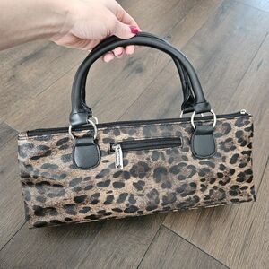 NEW Leopard Print Insulated Wine Handbag + Corkscrew
